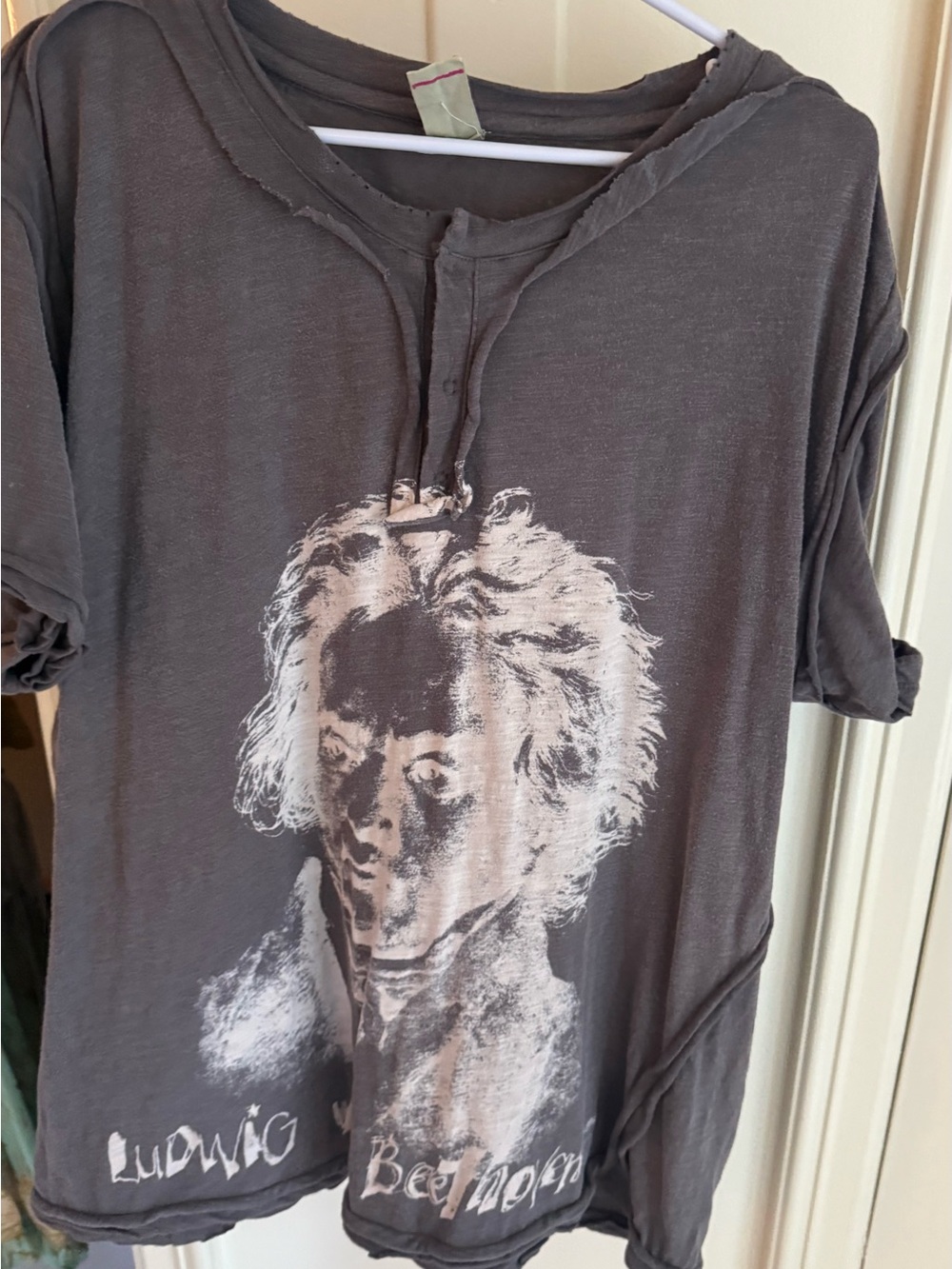 Magnolia Pearl Gray Beethoven Portrait Short Sleeve Tee